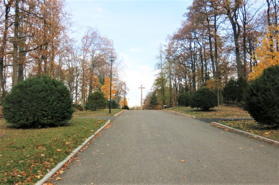 Lesní hřbitov