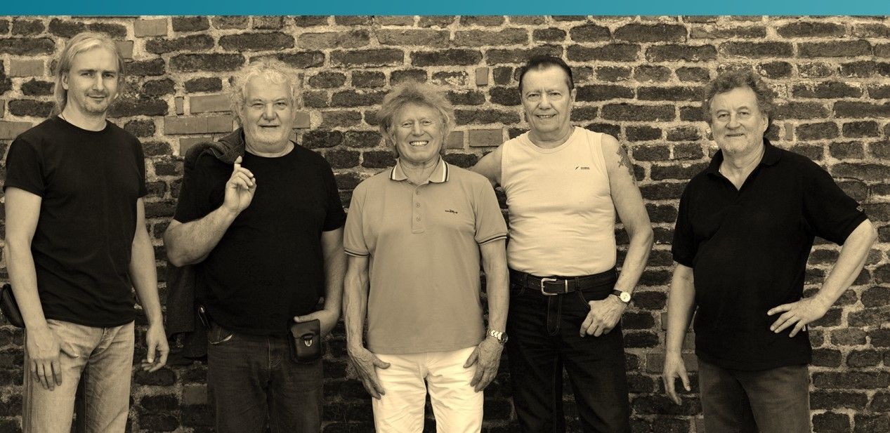 Seniorům zazpívá Karel Kahovec a Viktor Sodoma
