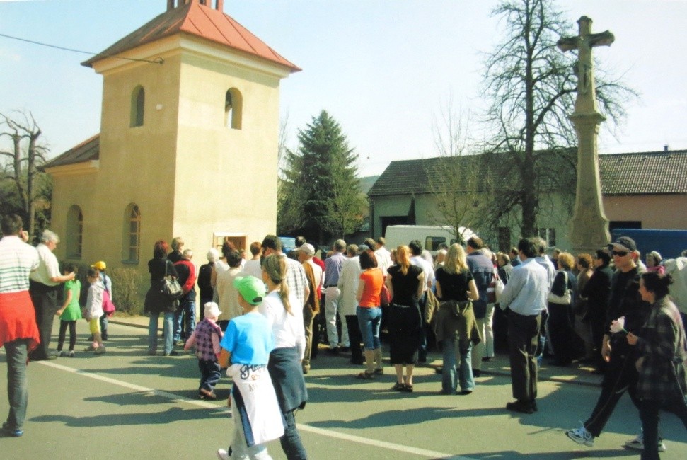 Kaplička v Loukách zasvěcená Panně Marii