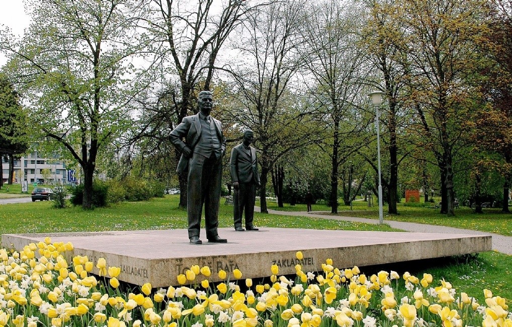 sochy-bratru-batovych.jpg