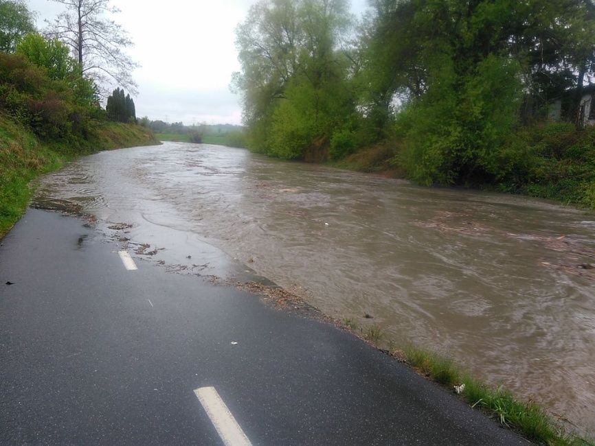 Zatopená cyklostezka čtenáře zaujala