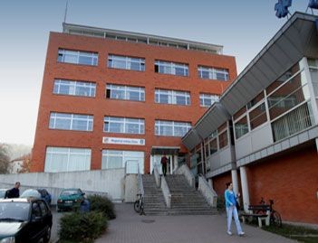 Budova magistrátu na ulici L. Váchy