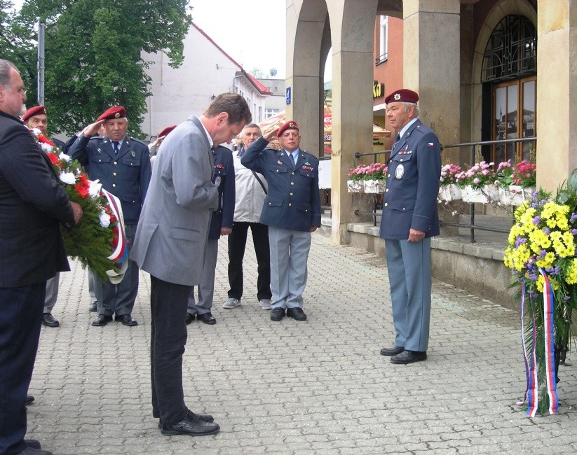 Primátor Miroslav Adámek při vzpomínce na osvobození Zlína