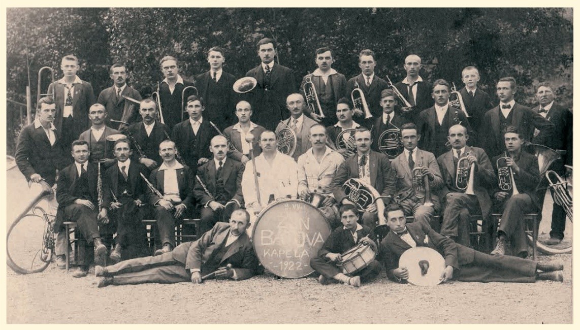 Velký dechový orchestr slaví stovku