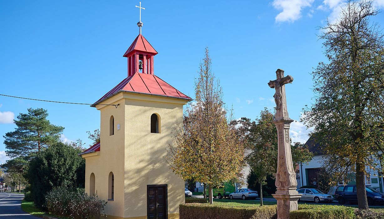 Louky ožijí poutí, Náves bude dočasně uzavřena