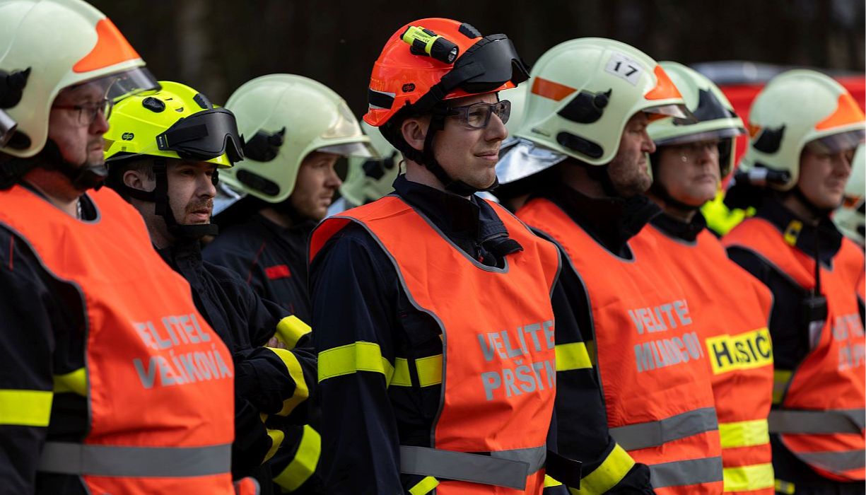 Městští hasiči měli cvičení. Pátrali po pohřešovaných osobách ve volném terénu