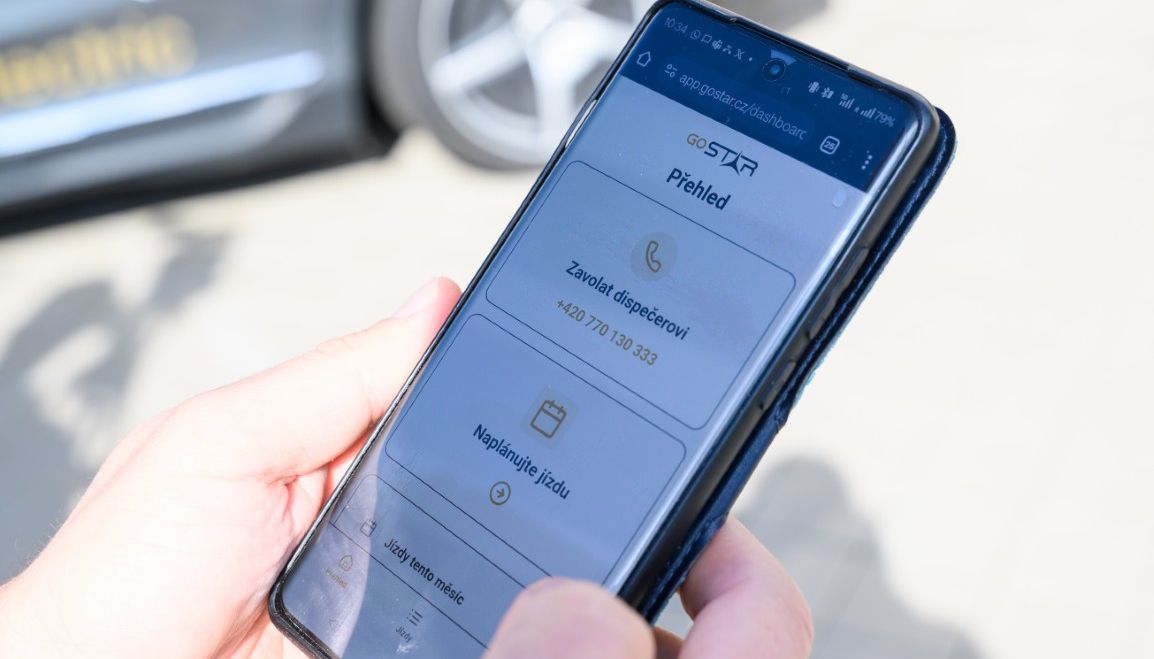 Zlínské Senior taxi slaví rok a přináší novinku, dvě jízdy navíc za online objednávku