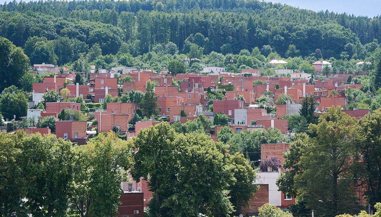 Město nabízí k prodeji baťovský půldomek
