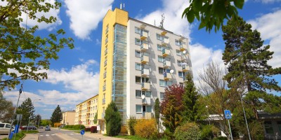 Broučkova 5352